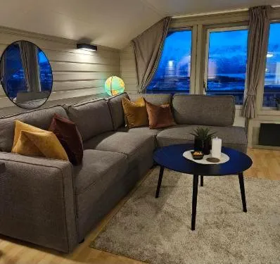 Lyngen, hotel v destinaci Kvalvik