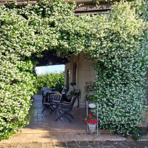 Il Casale Del Sogno, hotel v destinaci Ardea