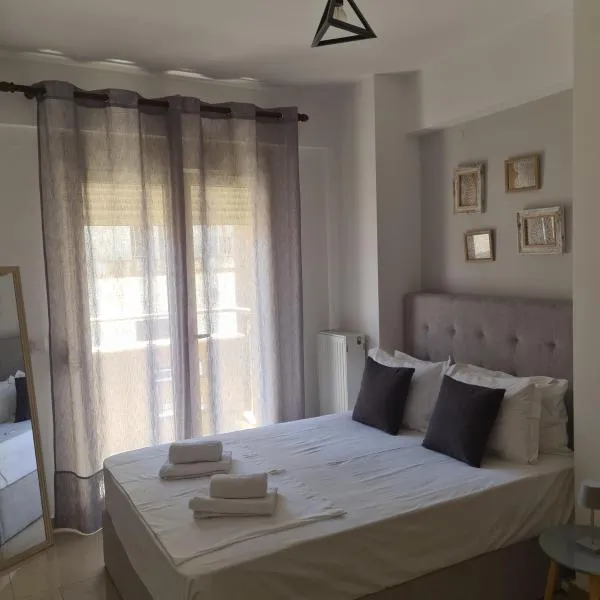 FREE PRIVATE PARKING # MAGENTA RUBY # DTerra Apartments, hotel in Thessaloniki