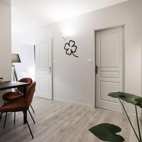 Le Trèfle à Quatre Feuilles, hotel v destinácii Siorac-en-Périgord