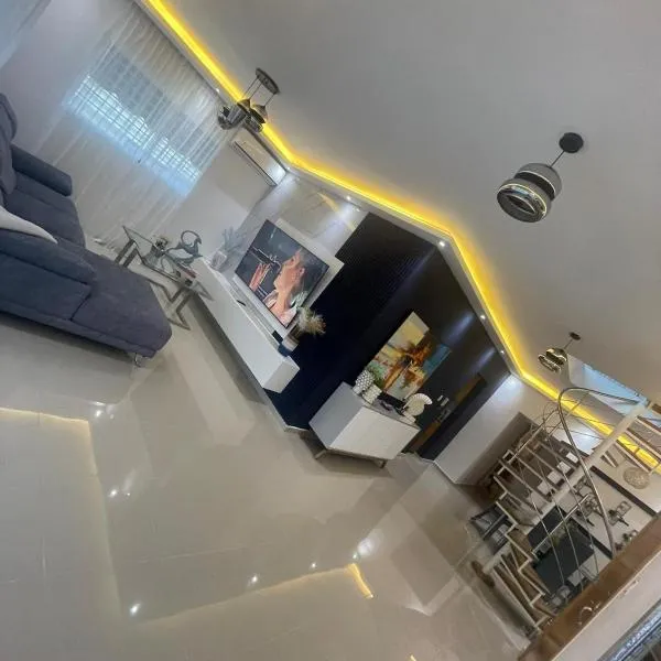 Apartamento completo con jacuzzi y gazebo, hotel en Santo Domingo