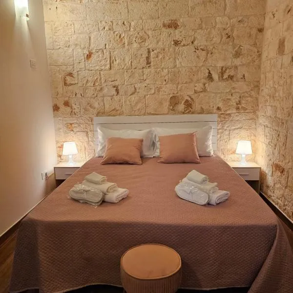 PietraRosa Apartment, hotel v destinaci Triggianello