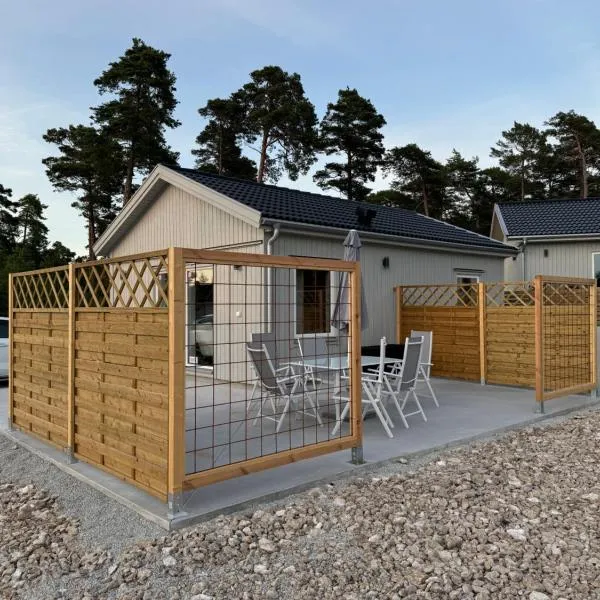 Amazing Holiday Home in Fröjel, hotel v destinaci Klintehamn