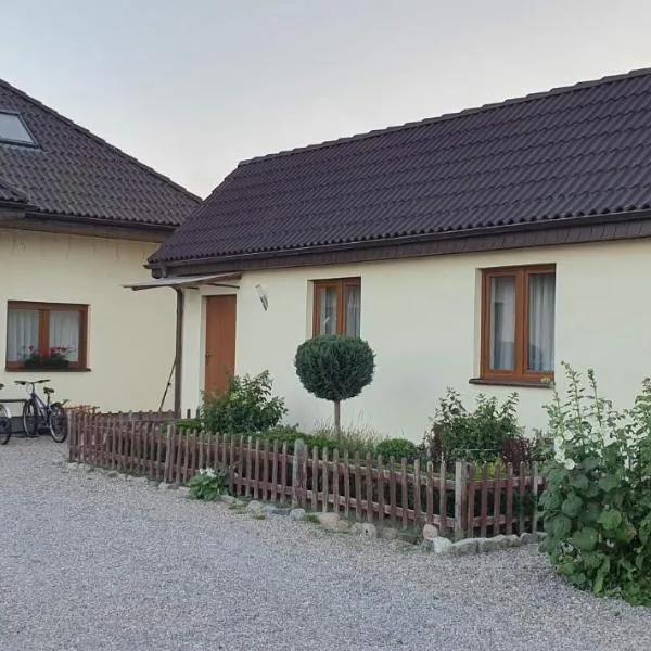 Pod Lasem, hotel v destinaci Przewłoka