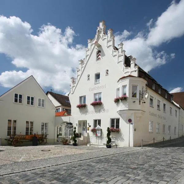 Landhotel Weißer Hahn, hotel en Wemding