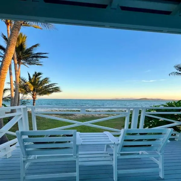 Absolute Beachfront Bowen Beach House 3 Bedroom, hotel in Bowen