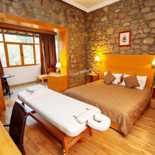 Grand Hotel Ifrane, hotel di Ifrane