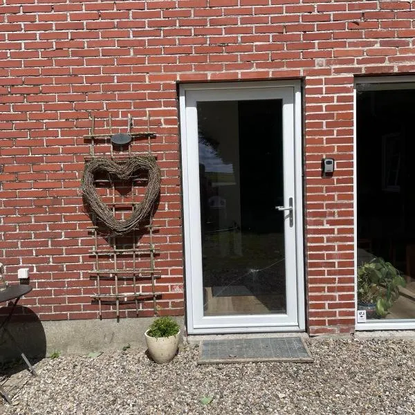 Højmosegård B&B, hotel in Varde