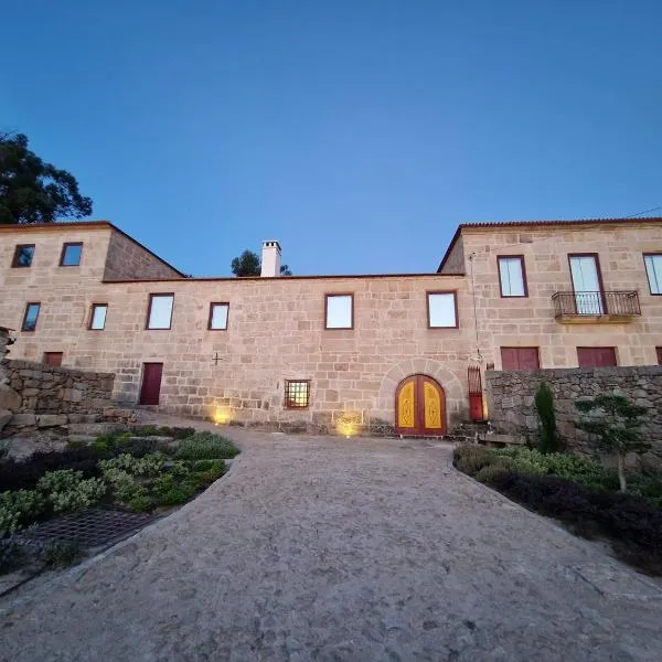 Main house Solar dos Condes da Azenha, Hotel in Fonte Arcada