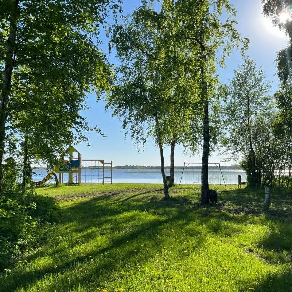 Tõhela Järve Puhkeküla, hotel v destinaci Männikuste