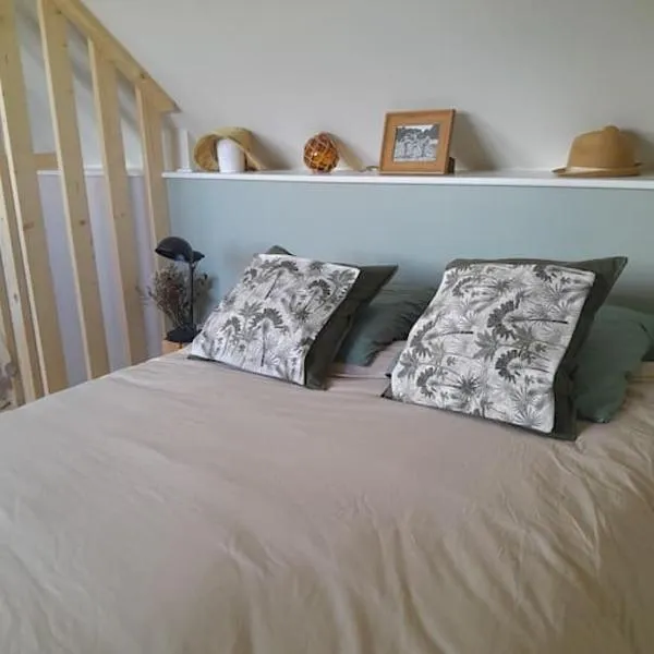 Petite maison bord de mer, hotel v destinácii Barneville-Carteret