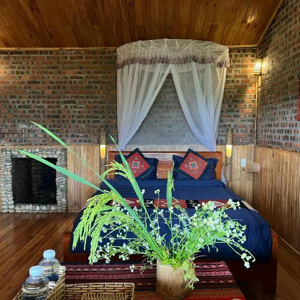 Sapa Hmong Bungalow Homestay, hotel in Sapa