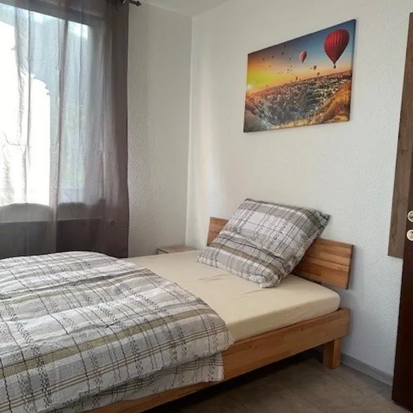Er-is Zimmervermietung, hotel v destinaci Würzburg