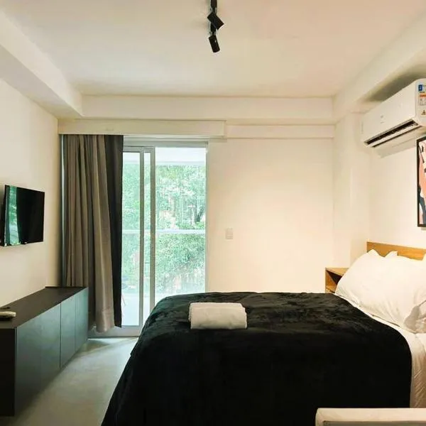 Selfie Tech Copacabana by House