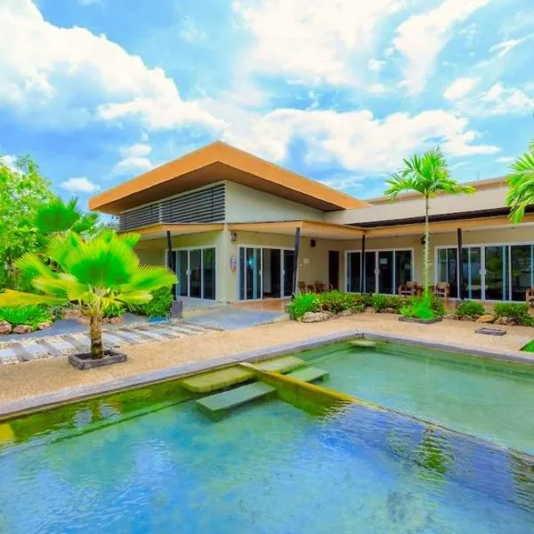 Saline Hot Spring Resort นำ้พุร้อนเค็ม รีสอร์ท, hotel v destinaci Ban Nam Ron (1)