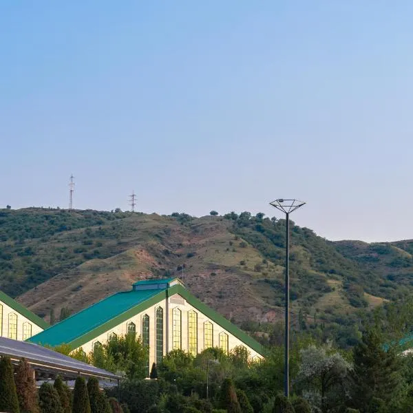 Pyramids Resorts, Charvak, hotel v destinaci Yusufkhona