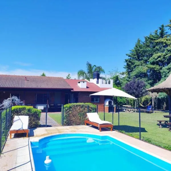 Las palmeras, hotel in Villa Lía