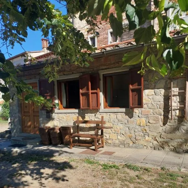 Nido Romantico Appartamento con 2 camere vicino a Poppi e Camaldoli: Ortignano Raggiolo'da bir otel