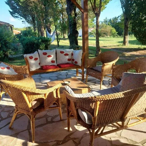 Domaine de la gare M - anciennement Logis de La Garenne, hotel v destinaci Mortagne-sur-Gironde