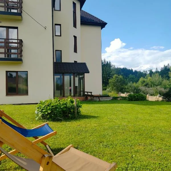 Рудий Лис, hotel v destinaci Schidnycja
