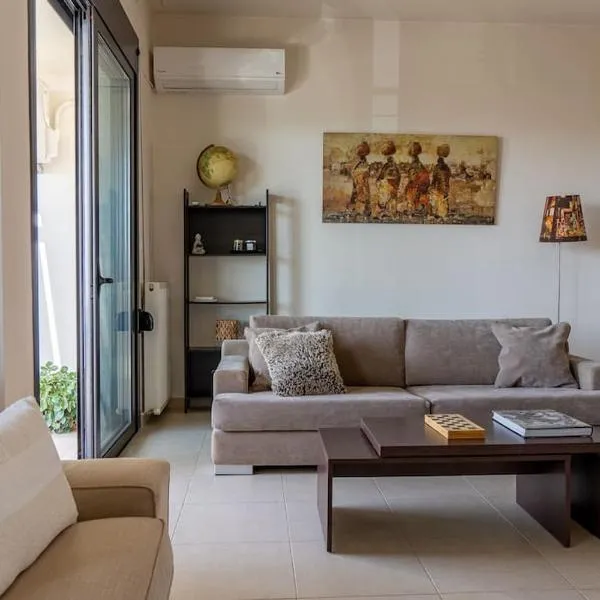 Maisonette with Exclusive Private Parking, Hotel in Chania