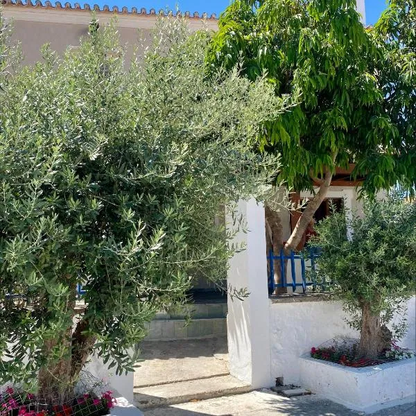 Mamas House Spetses, hotel in Spetses