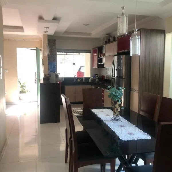 Casa Mary Prox Hospital Samaritano Vista para Ibituruna, hotel v destinaci Governador Valadares