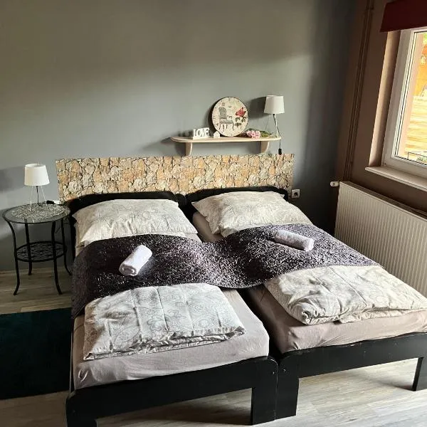 Páfrány Vendégház, hotel a Szálka