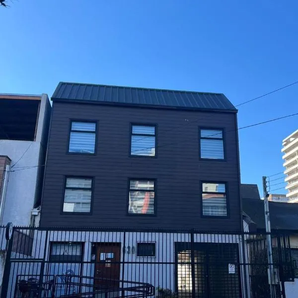 Hostal Ayiwün, hotel v destinaci Concepción