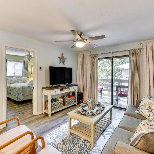 half Mi to Folly Field Beach Condo with 2 Pools, hotel in Hilton Head Island