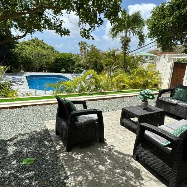 Villa Grand Jardin, khách sạn ở Jan Thiel