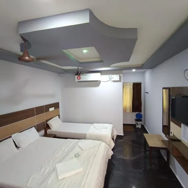 Sri Murugan Beach Paradise Hotel, hotel a Mahabalipuram
