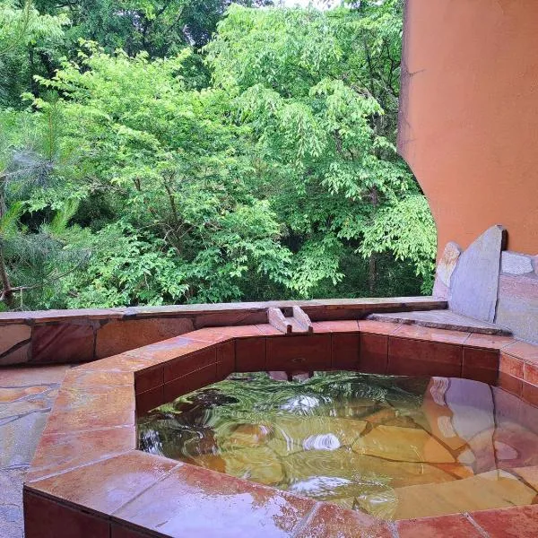 ローズウッドガーデンアンドヴィラ-Private Onsen Villa in Nasu-, hotell i Nasu