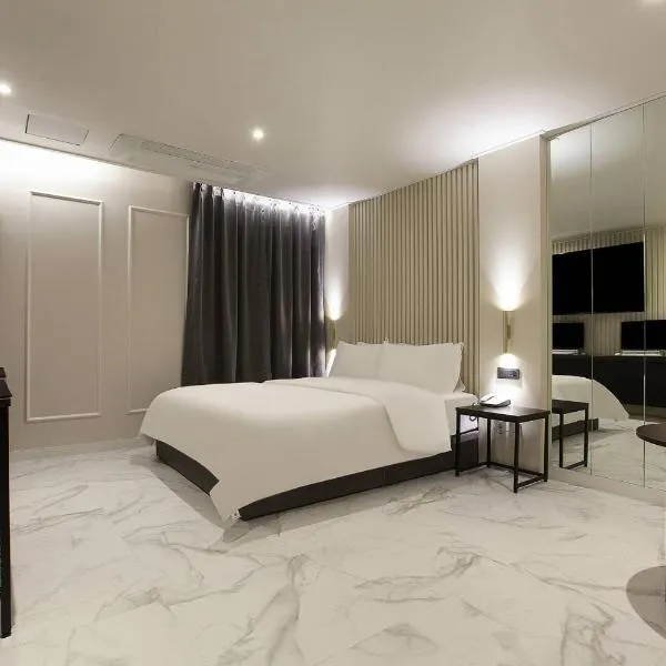 Grazie Hotel Tanhyeon、コヤンのホテル