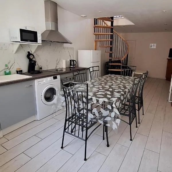 maison avec terrasse du valleroy, hotel in Joinville