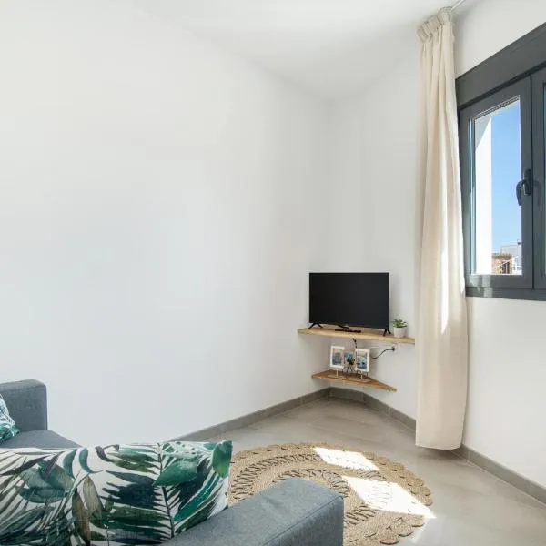 Cervantes Homes No3, hotel v destinaci Conil de la Frontera