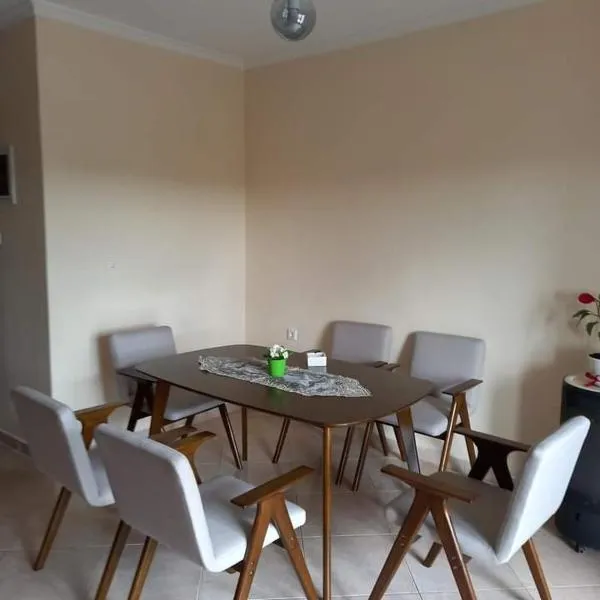 Anzhela apartment, hotel v destinácii Nea Roda