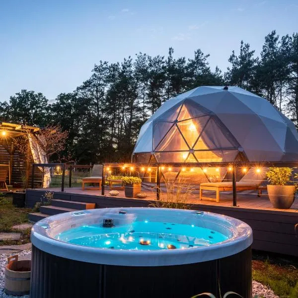 Sëtnowa Glamping, hotel v destinaci Sitno