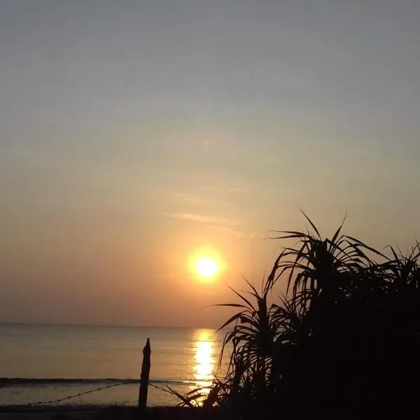 Black Forest Beach Resort, hotel v destinaci Nilaveli