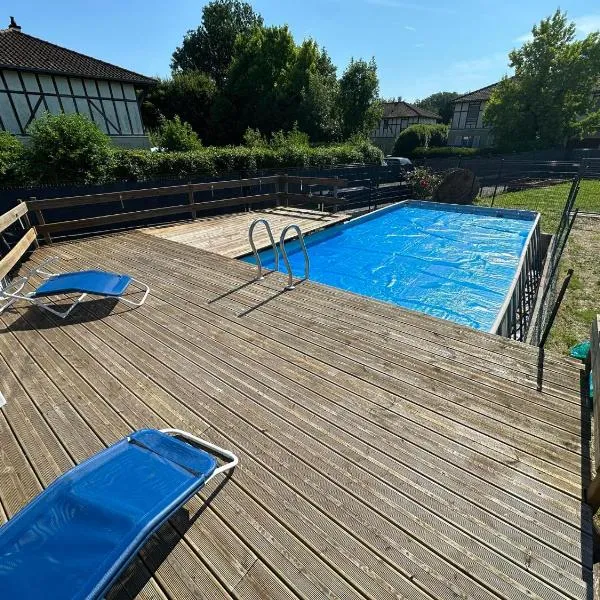 Charmante maison comme chez soi, hotel in Saint-Amand-sur-Fion