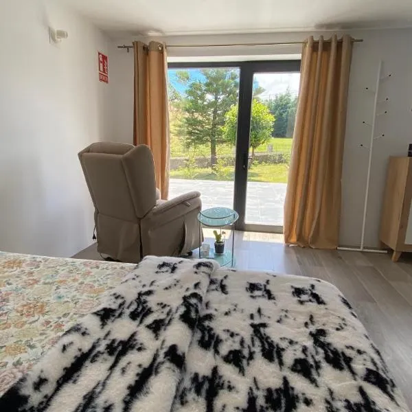 Casa Soleada, hotel v destinaci Cudón