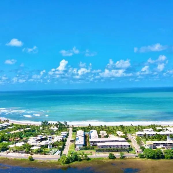 Itacimirim Summer Ville - Pé na areia, hotel v destinaci Camassari