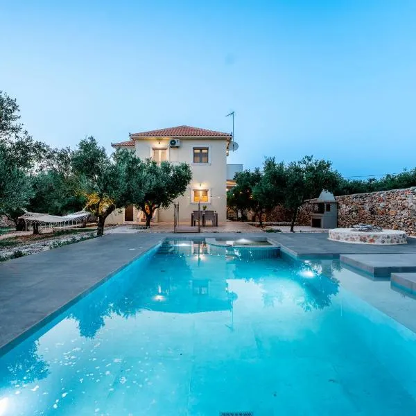 Villa Di Leon - Uniquely Designed Villa with Pool in a Picturesque Village near Famous Porto Limnionas, Offering Exceptional Hospitality By Villa Mana Gers, hotel in Agios Leon
