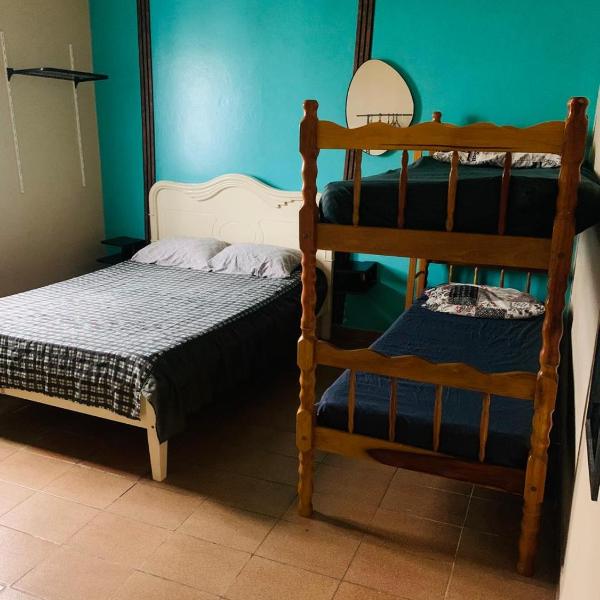 Casa em Peruibe 3 dormitórios sendo 1 suite Pe na Areia - Foto 2