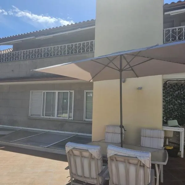 Villa Papona 1, hotel v destinácii Moaña
