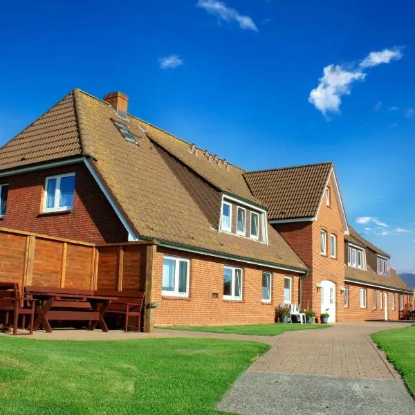 Gästehaus Bi de Ley, hotel v destinaci Langeneß