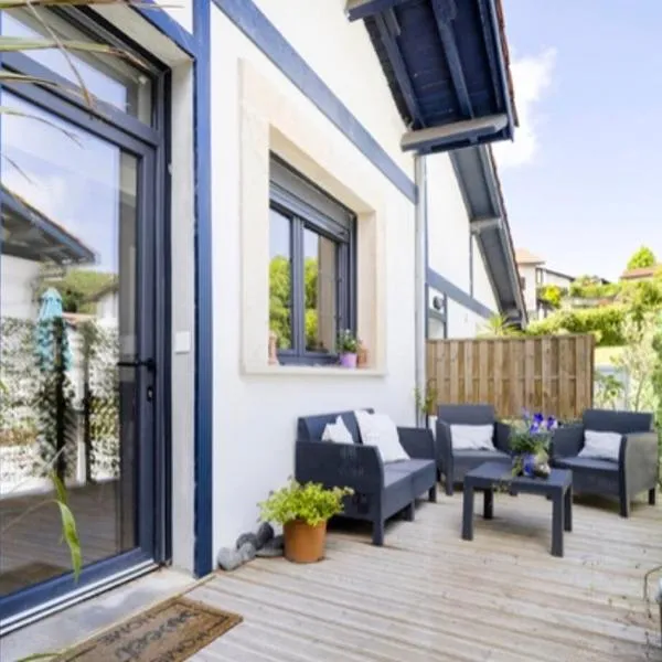 Loft Frontière Montagne et Plage – hotel w mieście Urrugne