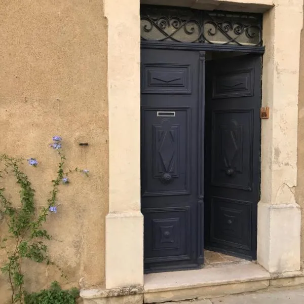 le Petit, hotel in Coursan
