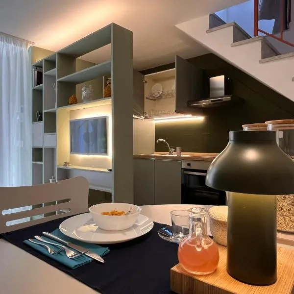 VILLA EMMA courtyard, hótel í Vico Equense