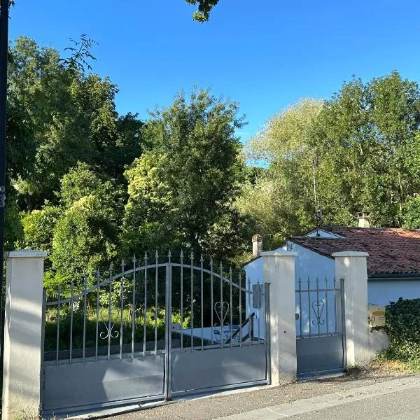 Nickis house, ξενοδοχείο σε Saint-Sauvant